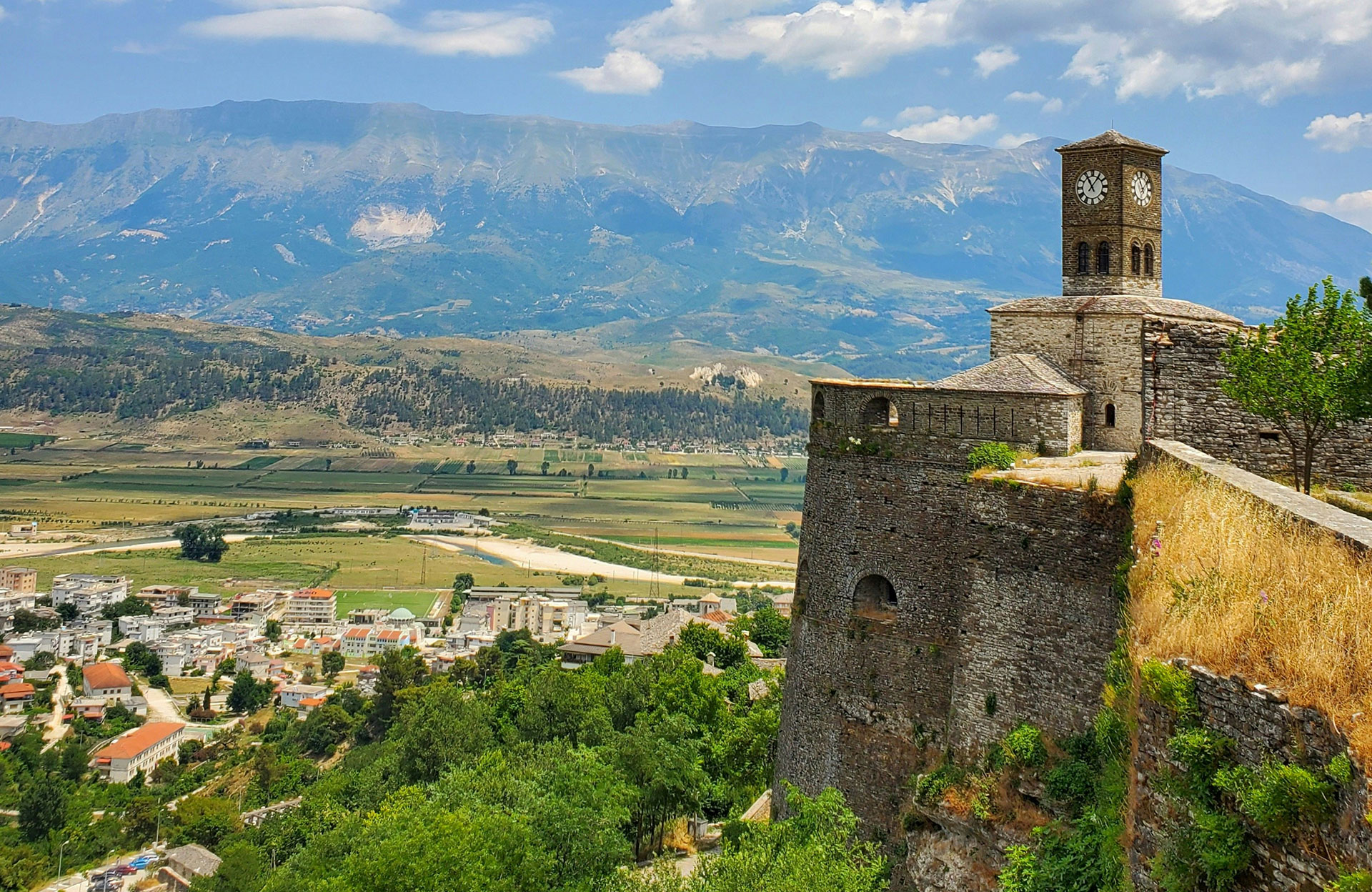 Urlaub in Gjirokastra